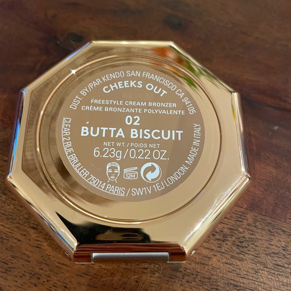 Fenty cheeks out cream bronzer - Butta biscuit - Picture 2 of 3
